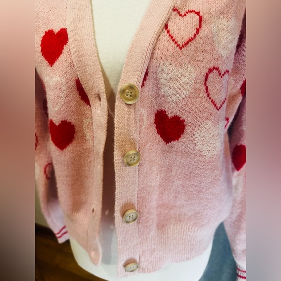 Celebrity Pink Heart Pattern Cardigan - Pink and Red - Picture 10 of 10